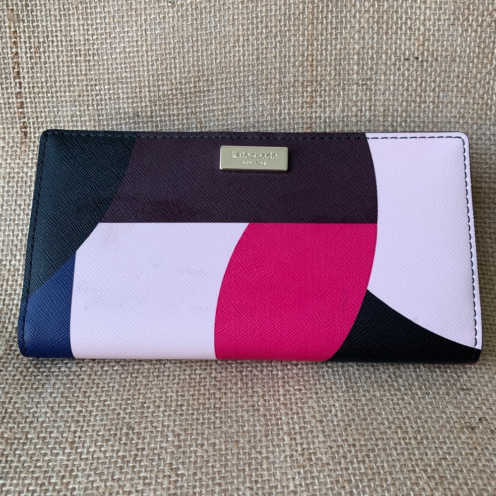 Kate Spade Large Slim Bifold Wallet